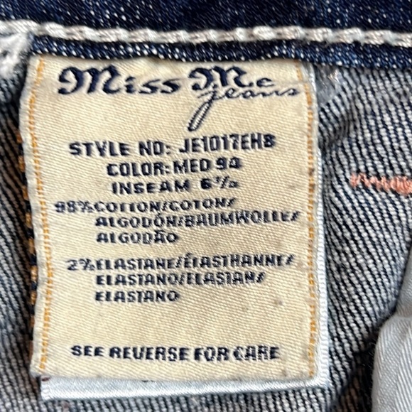 Miss Me Y2K faded flap pocket Bermuda Denim Jean shorts SZ 28 New - Picture 5 of 9